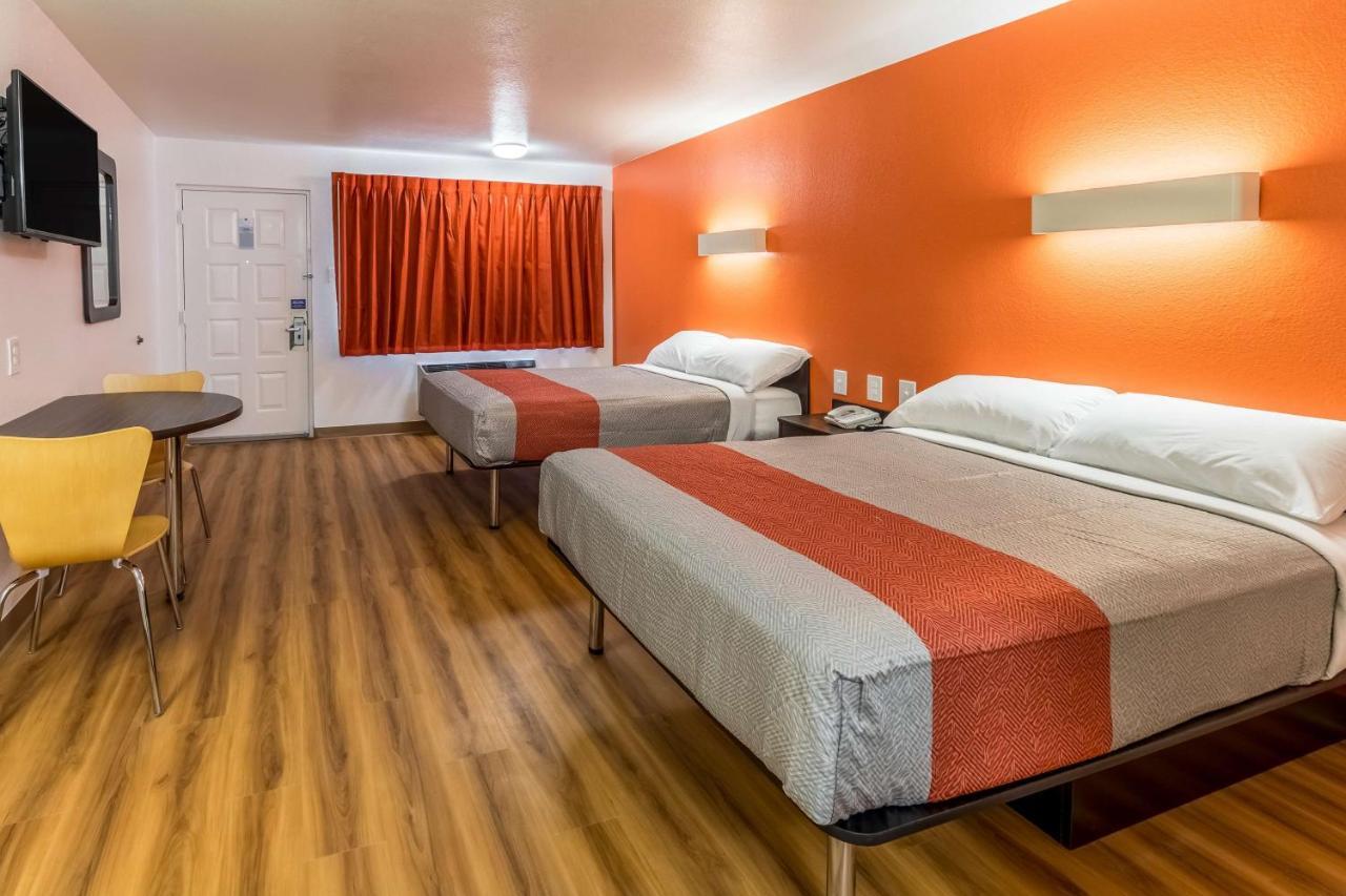 Motel 6-Arlington, Tx - Uta Eksteriør bilde